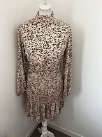 Robe beige à motifs cintrée SHEIN S