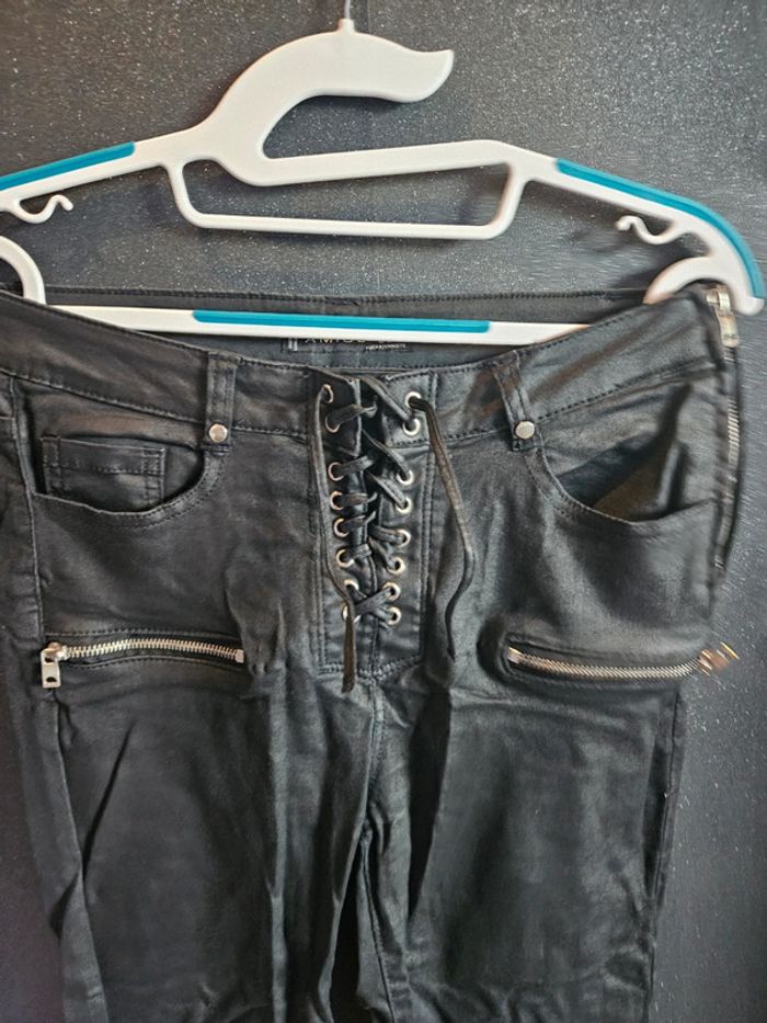 Pantalon effet cuire - photo numéro 2