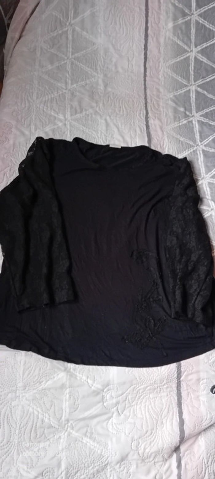 Haut viscose avec dentelle et broderies noir femme 54 in extenso - photo numéro 13