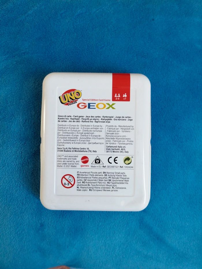 Uno Geox je de société boîte en métal - photo numéro 3