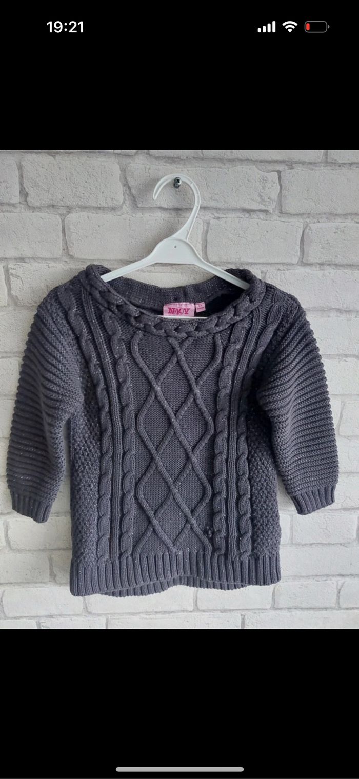 Pull fille NKY taille 6 ans