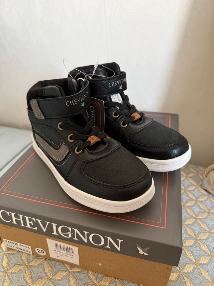 Basket montante Chevignon 29 neuf - photo numéro 4