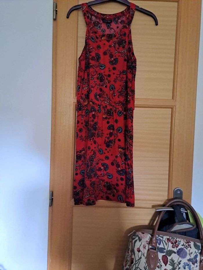 Mini robe de été très légère taille 36 marque coline - photo numéro 2