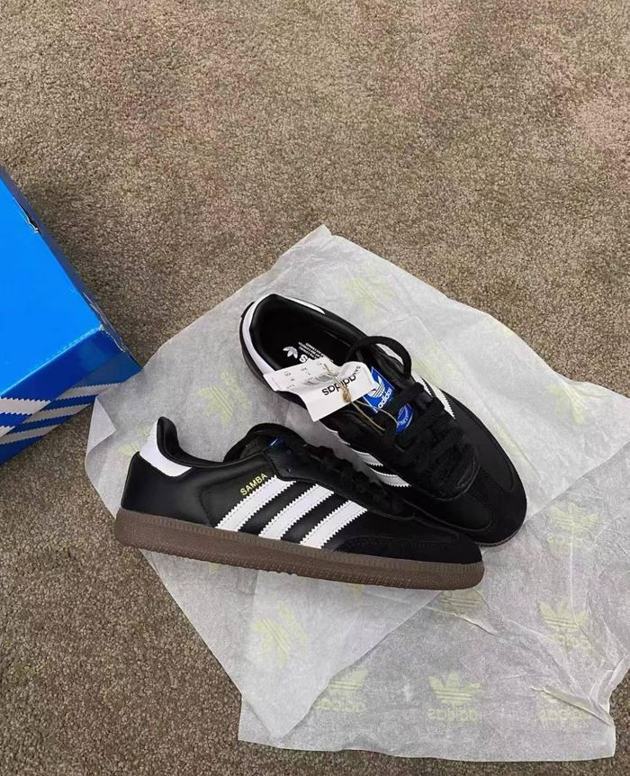 Baskets Adidas - photo numéro 5