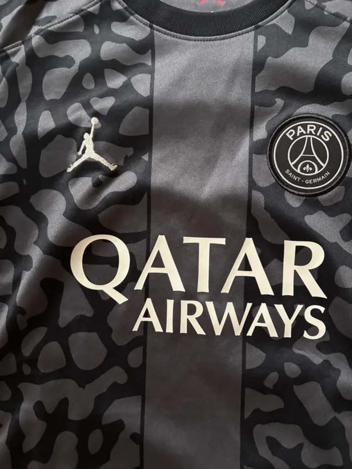 Maillot de football Paris Saint Germain - photo numéro 3