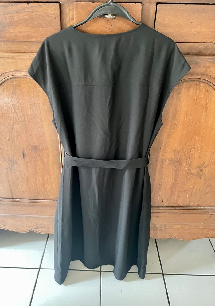Robe noir sans manches - photo numéro 2