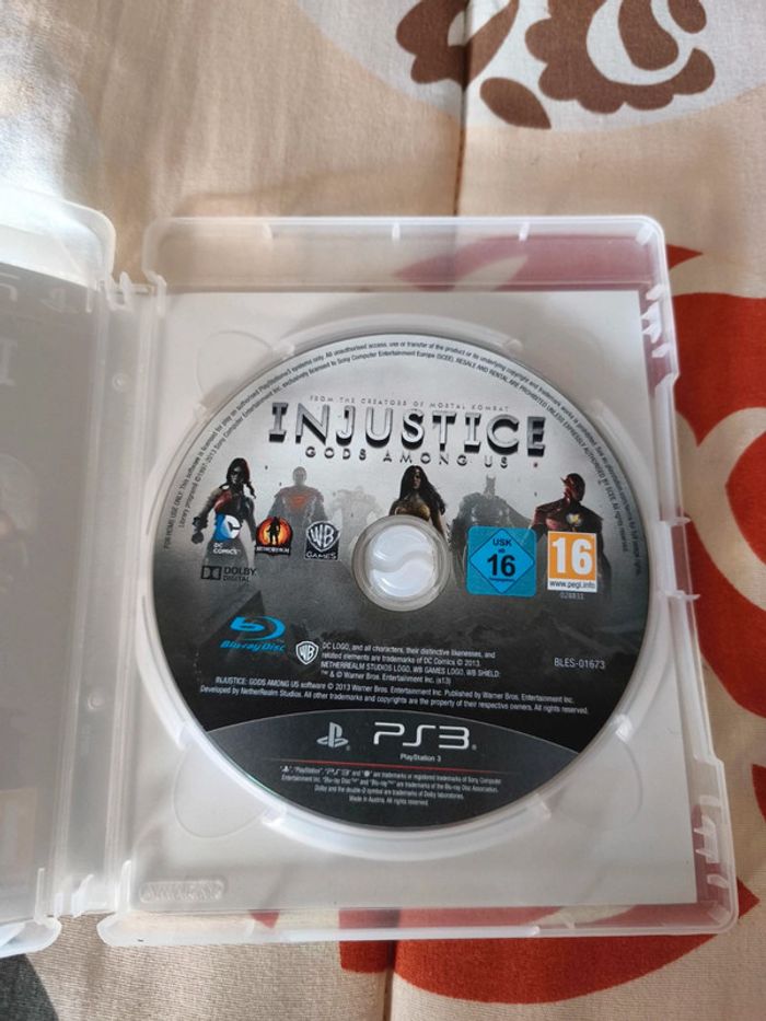 Jeu PS3 Injustice les dieux sont parmi nous - photo numéro 3