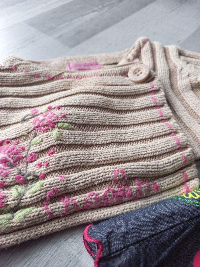 Robe et gilet 6 mois - photo numéro 4