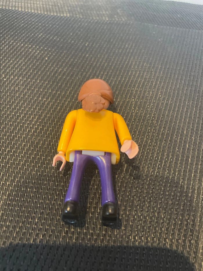 Playmobil figurine femme brune pantalon violet maison 3965 pièces détachées - photo numéro 4