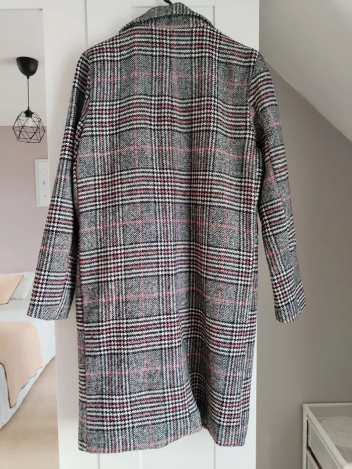 Manteau droit de ville en laine - photo numéro 2