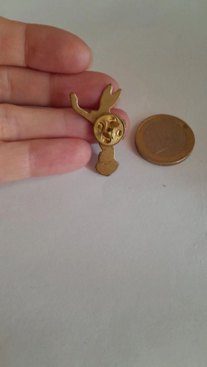 Très ancien pins bugs bunny - photo numéro 2