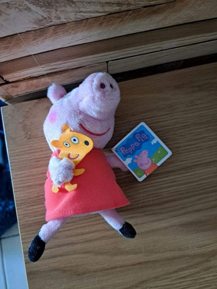 Peluche peppa pig - photo numéro 3