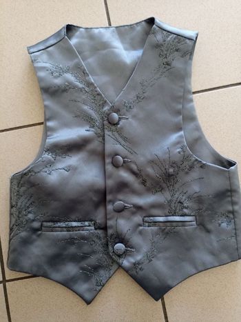 Gilet de soirée gris taille 4 ans