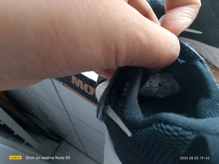 Baskets Nike enfants - photo numéro 3