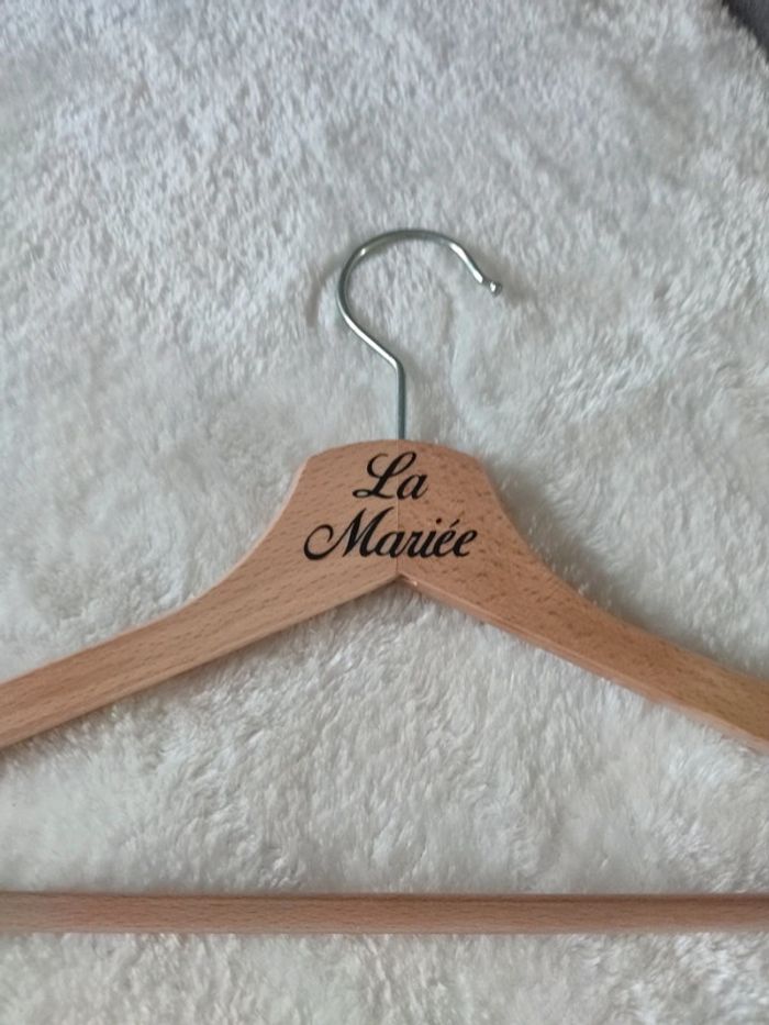 Cintre ''la mariée '' - photo numéro 2