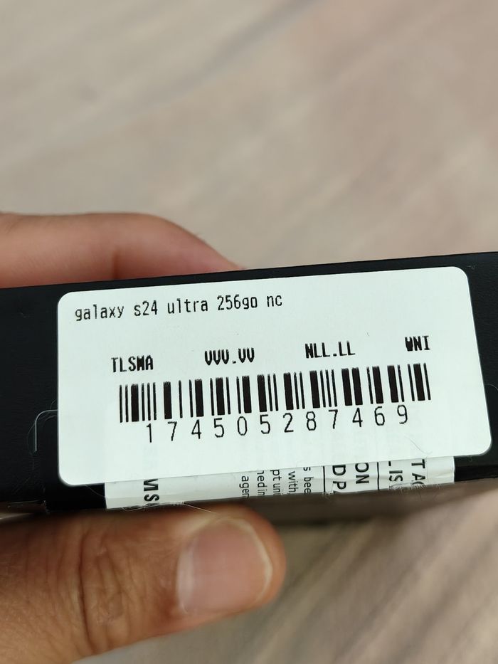 Samsung Galaxy S24 Ultra 256 Go - photo numéro 2