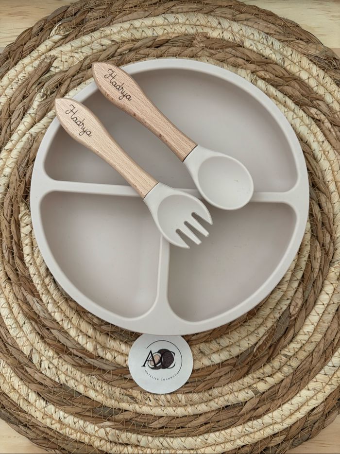 Assiette et couverts bébé - photo numéro 3