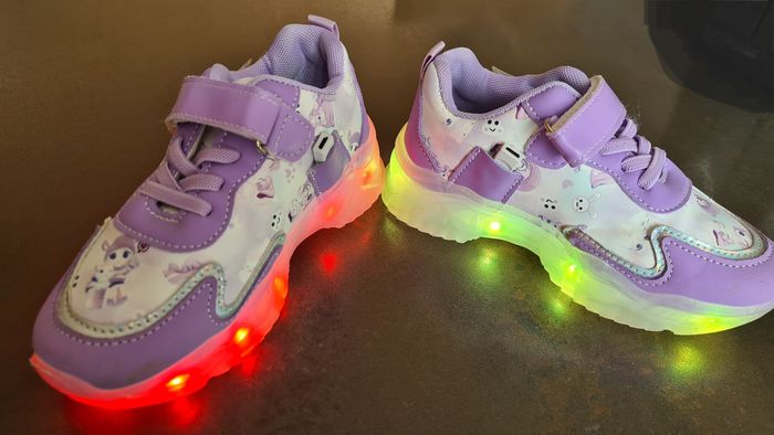 Baskets lumineuses rechargeables par USB taille 28 - photo numéro 2