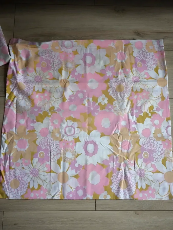 Lot de 3 taies 2 oreillers 1 traversin vintage rétro motif floral rose - photo numéro 3