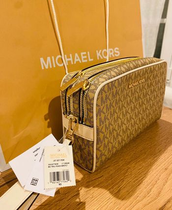 Michael Kors Jet Set Item 👜