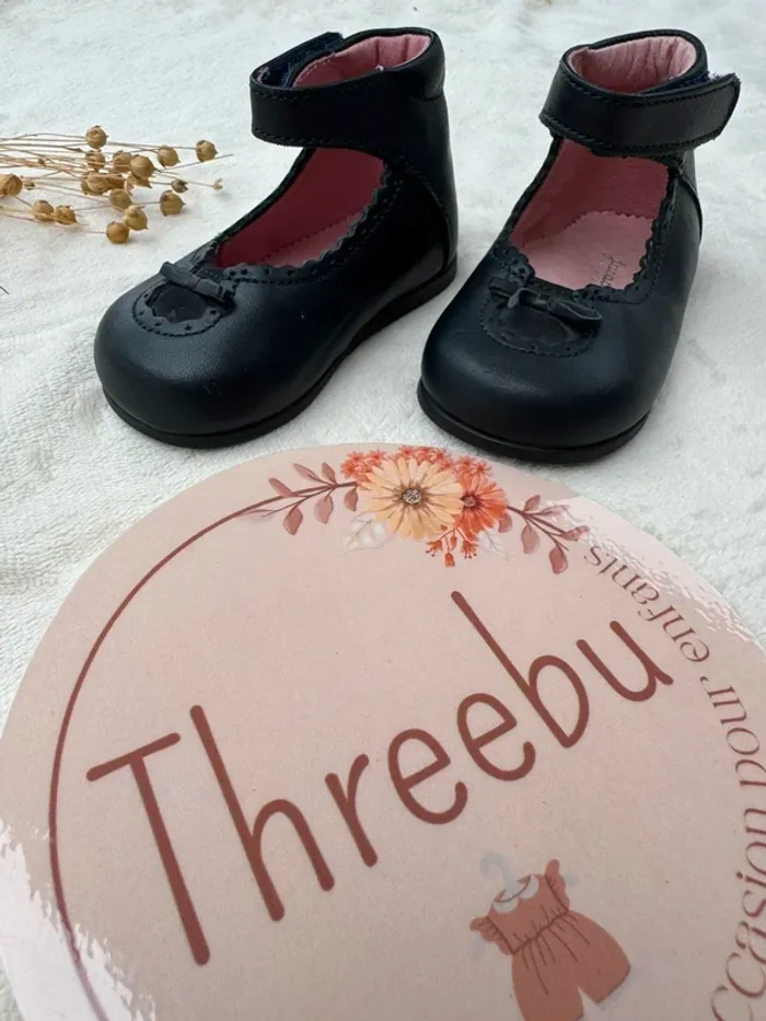 CHAUSSURES NEUVES JACADI 18 - photo numéro 2