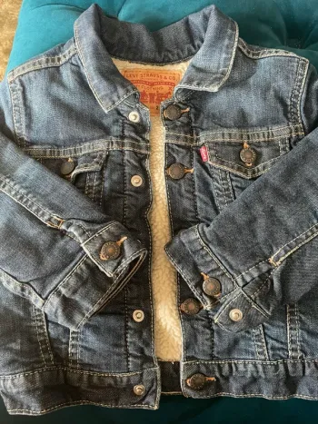 Veste jean et intérieur imitation peau de mouton retournée Levî’s