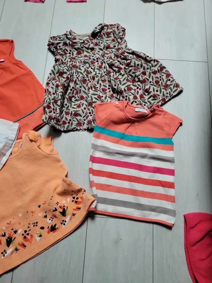 Lot 20 vêtements fille 6 mois - photo numéro 9