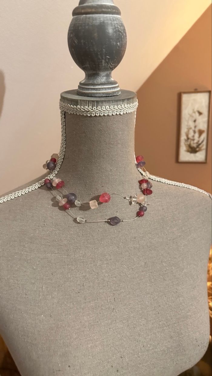 💗 Collier Yves Rocher Pierres roses & violettes – Très bon état - photo numéro 2