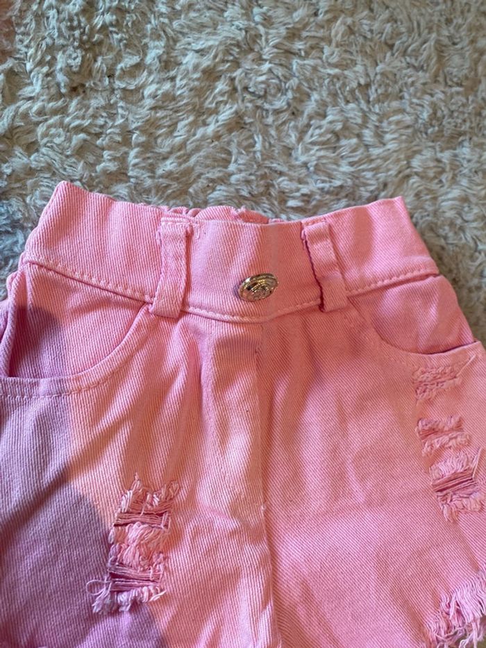 Short fille - photo numéro 2