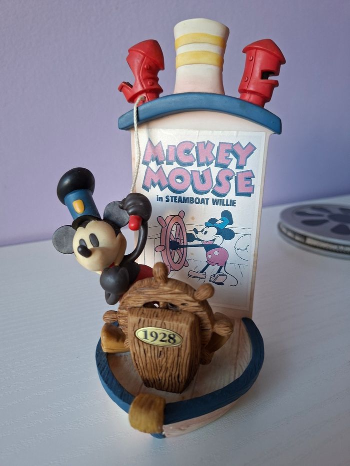 Figurine Disney "The Best of Mickey Mouse " Édition limitée et numérotée.  Import USA. - photo numéro 5