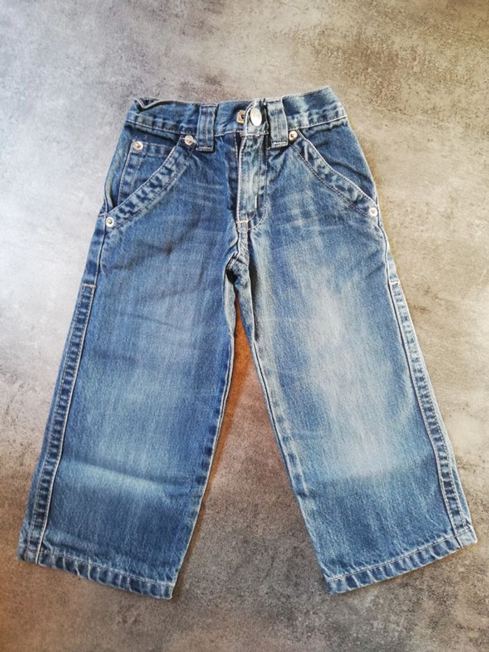 Jeans tape à l'œil 2 ans