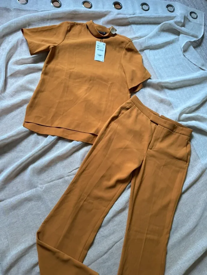 Ensemble jaune moutarde Zara