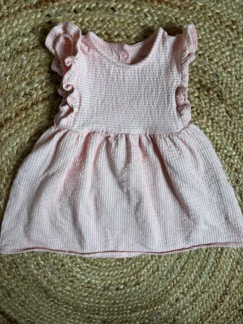 Mignonne robe rayée Kiabi 12 mois parfait état