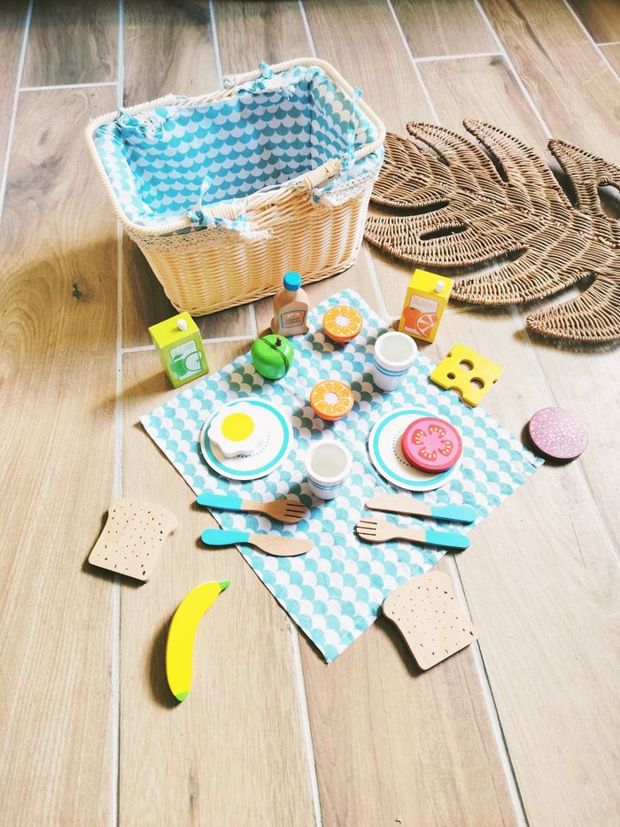 🧺Dinette panier pique nique avec vaisselles et divers aliments en bois L'atelier du bois