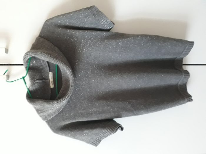 Pull gris avec un grand col  Cache Cache  taille 2  ( 38 )