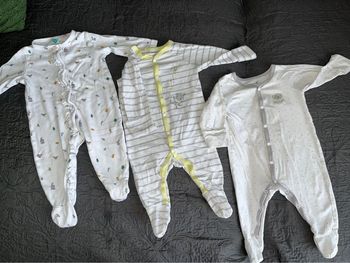Lot de 3 pyjamas coton demi saison bébé fille 6 mois