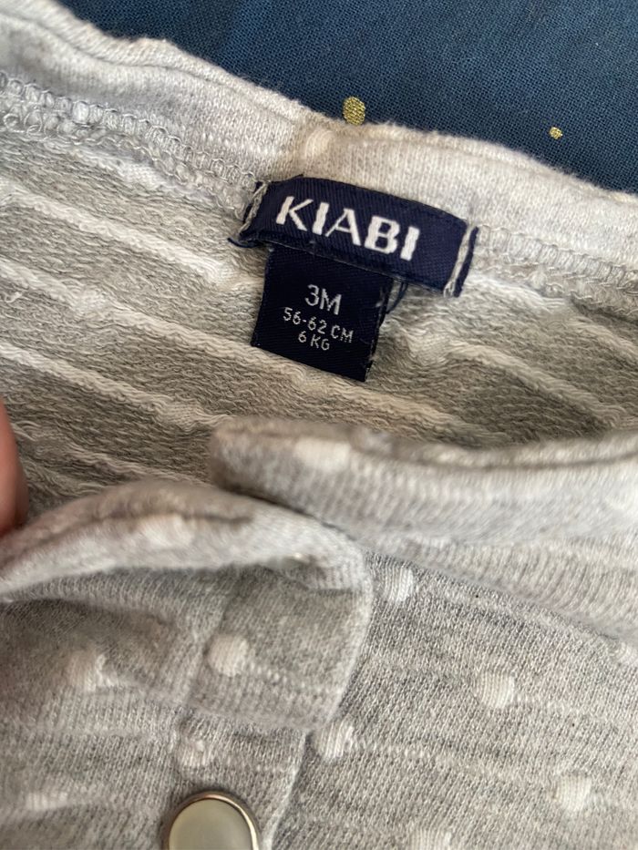 Gilet taille 3 mois - photo numéro 3