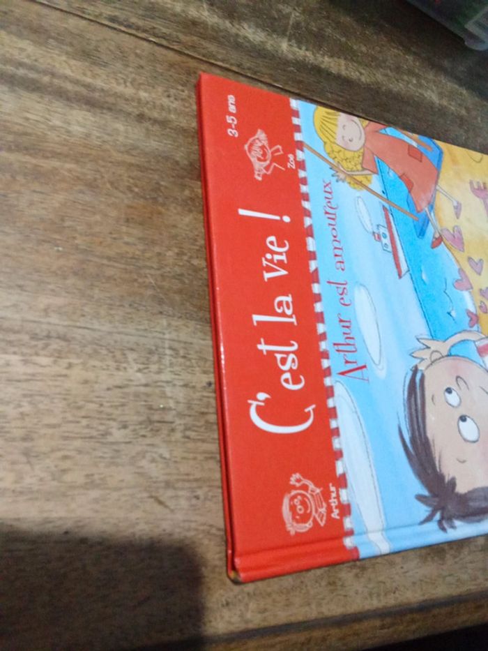 Livre c'est la vie, Arthur est amoureux - photo numéro 5