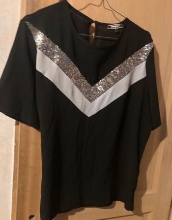 Tee shirt avec sequins