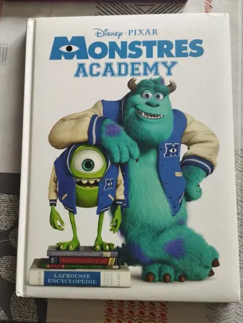 Livre Disney Monstres Academy Hachette