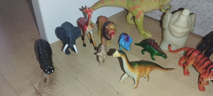 Lot de 16 animaux de la savane et dinosaures - photo numéro 2