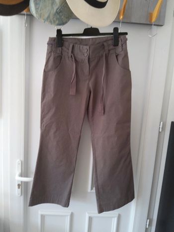 Pantalon rayé taupe
