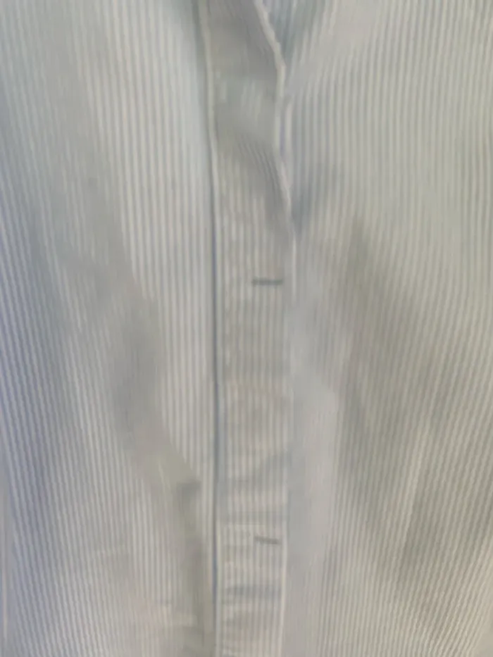 Chemise bleu ciel et blanc Kiabi - photo numéro 2