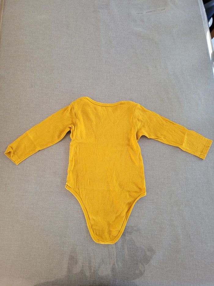 Lot de 4 bodys, taille 23 mois, 92 cm - photo numéro 3