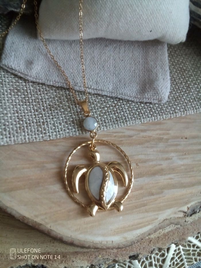 Collier tortue nacrée et pierre de lune naturelle - photo numéro 3