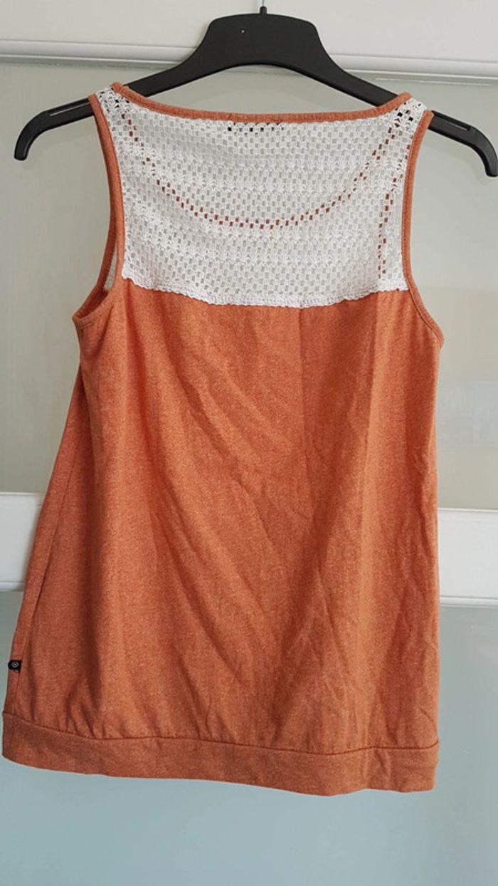 Tee shirt sans manches détail broderie taille S - photo numéro 3