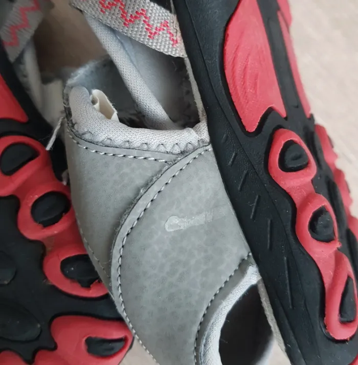 Sandales de randonnée taille 30-31 - photo numéro 8