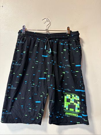 Short garçon taille 170/176