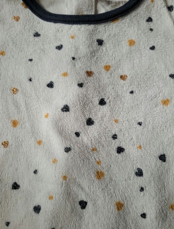 Pyjama motif cœur taille 18 mois - photo numéro 2