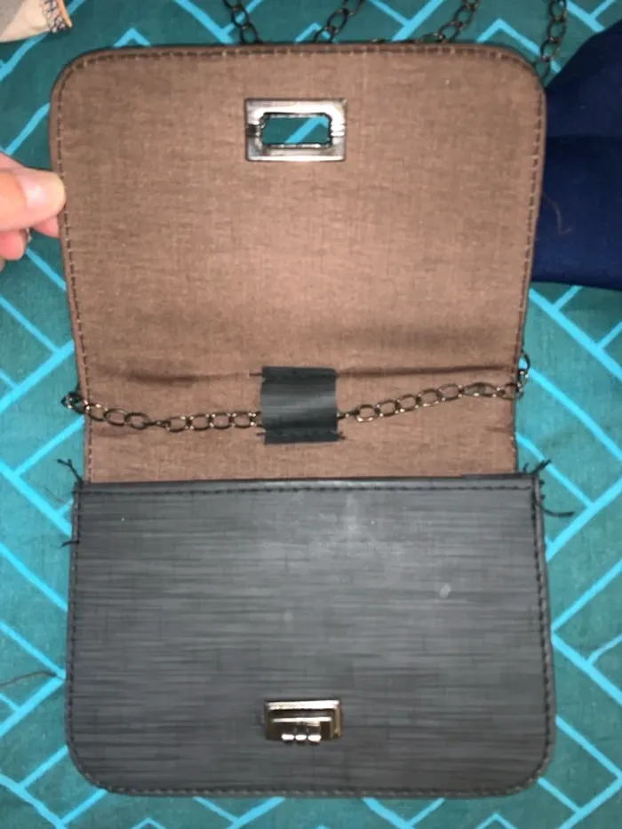 Petit sac 17x13 cm avec chaînette femme - photo numéro 4
